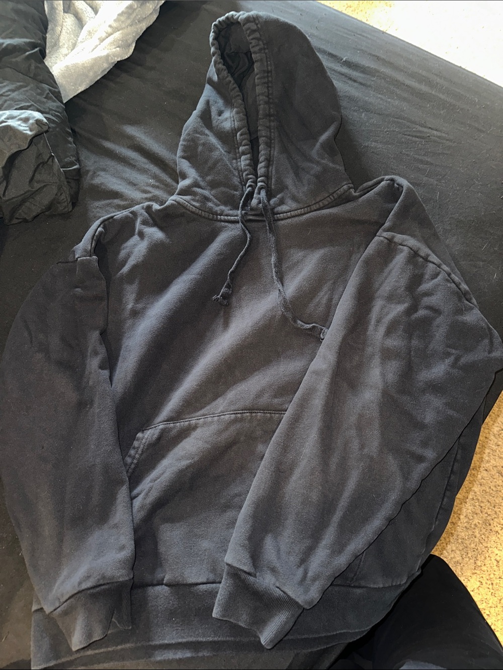 Aeropostale Black Hooded Pullover Sweatshirt